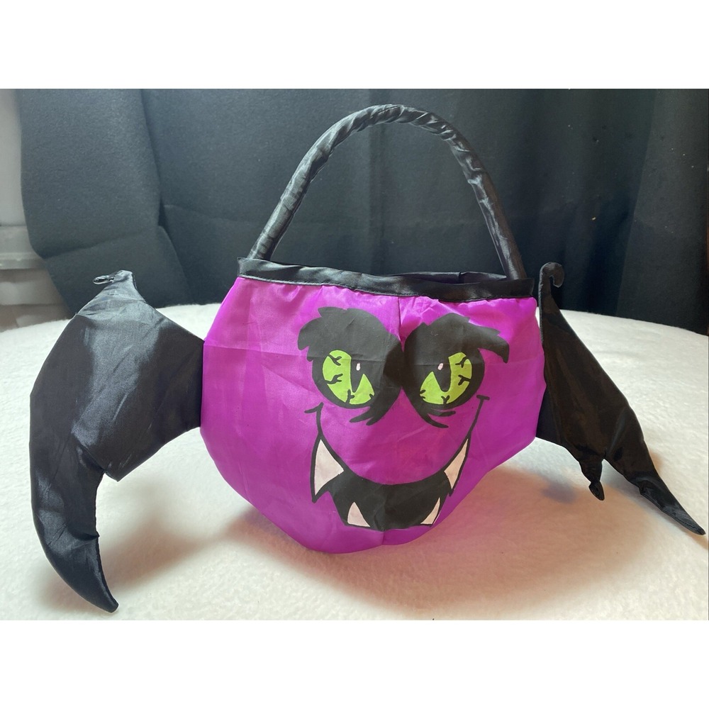 Trick Or‎ Treat Bag Kids Purple Bat Monster Wings Halloween Vintage Y2K